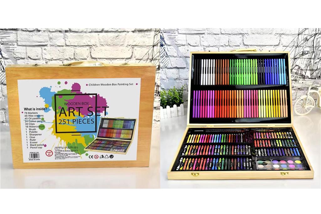 Set de desen cu 215 piese 7219