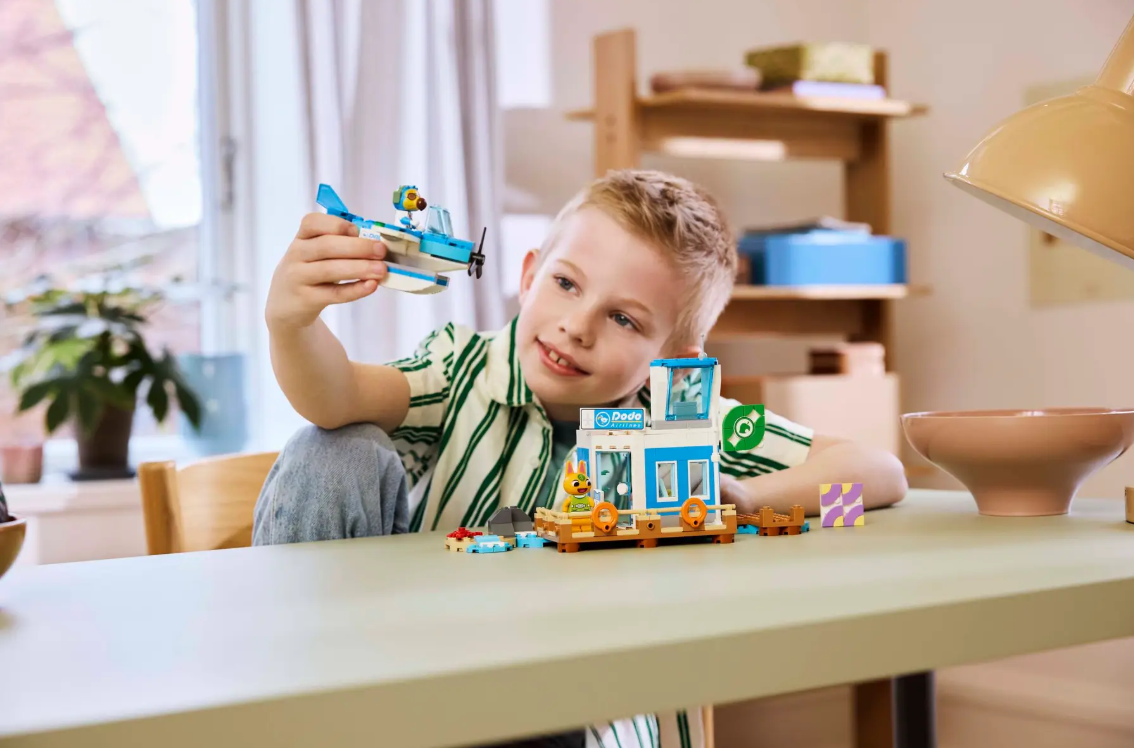 LEGO ANIMAL CROSSING FLY WITH DODO AIRLINES, 77051