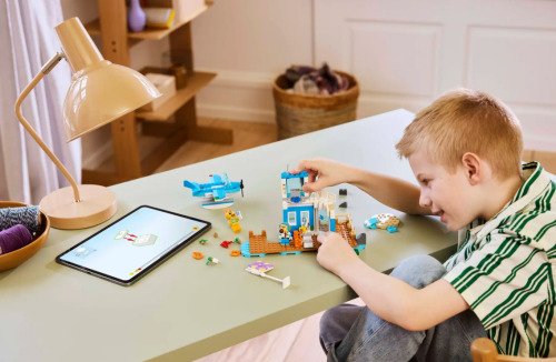 LEGO ANIMAL CROSSING FLY WITH DODO AIRLINES, 77051