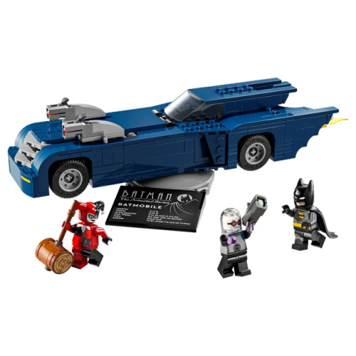 Constructor LEGO Batman Movie Batman în Batmobile versus Harley Quinn și Mr Freeze 76274
