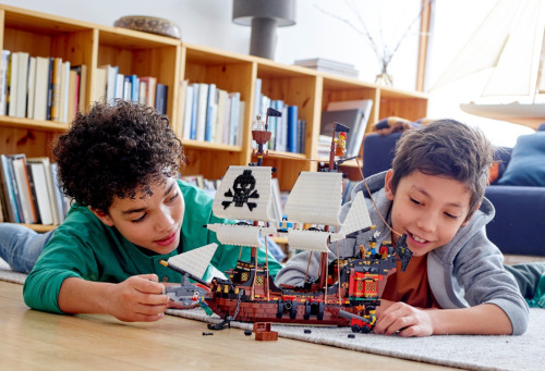 LEGO CORABIE DE PIRATI, 31109