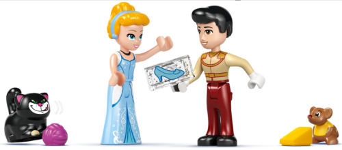 LEGO DISNEY CINDERELLAS CASTLE & HORSE CARRIAGE, 43275