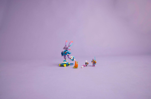 LEGO DREAMZZZ IZZIE AND BUNCHURRO THE GAMING BUNNY, 71490