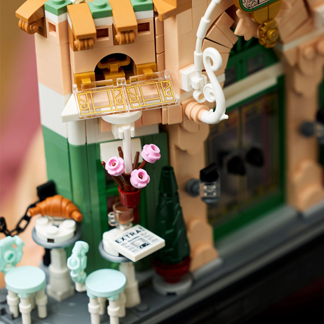 LEGO Icons Cafeneaua Franceză, 10362