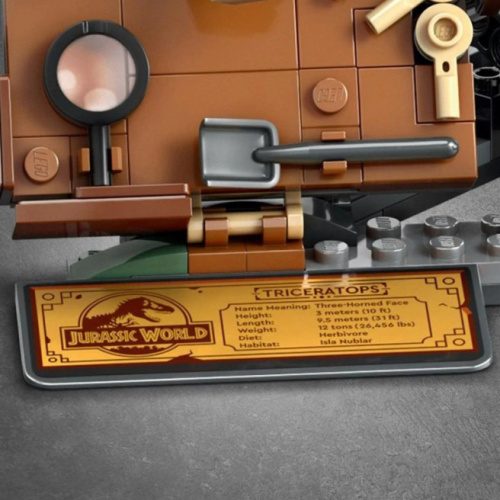LEGO Jurassic World Fosile de dinozaur: Craniu de Triceratops, 76969