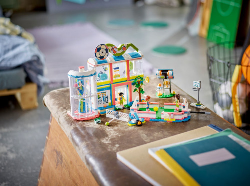 LEGO FRIENDS CENTRU SPORTIV, 41744