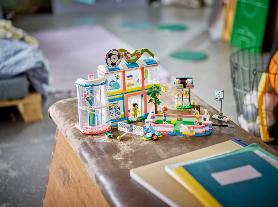 LEGO FRIENDS CENTRU SPORTIV, 41744