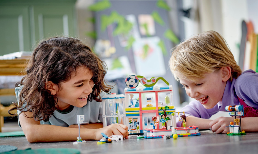 LEGO FRIENDS CENTRU SPORTIV, 41744