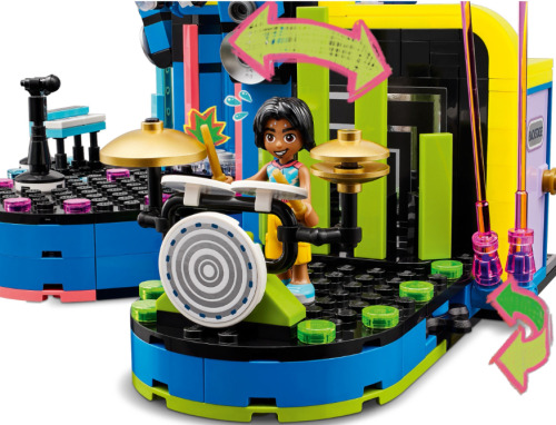 LEGO FRIENDS CONCURSĂ MUZICALUL ÎN ORASUL HEARTLAKE, 42616
