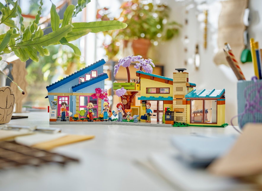 LEGO FRIENDS CASELE FAMILIALE ALE LUI OLLY SI PAISLEY, 42620