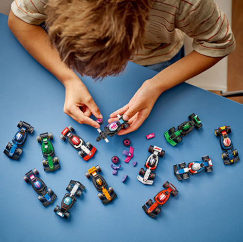 LEGO FORMULA 1 F1 COLLECTIBLE RACING CARS, 71049