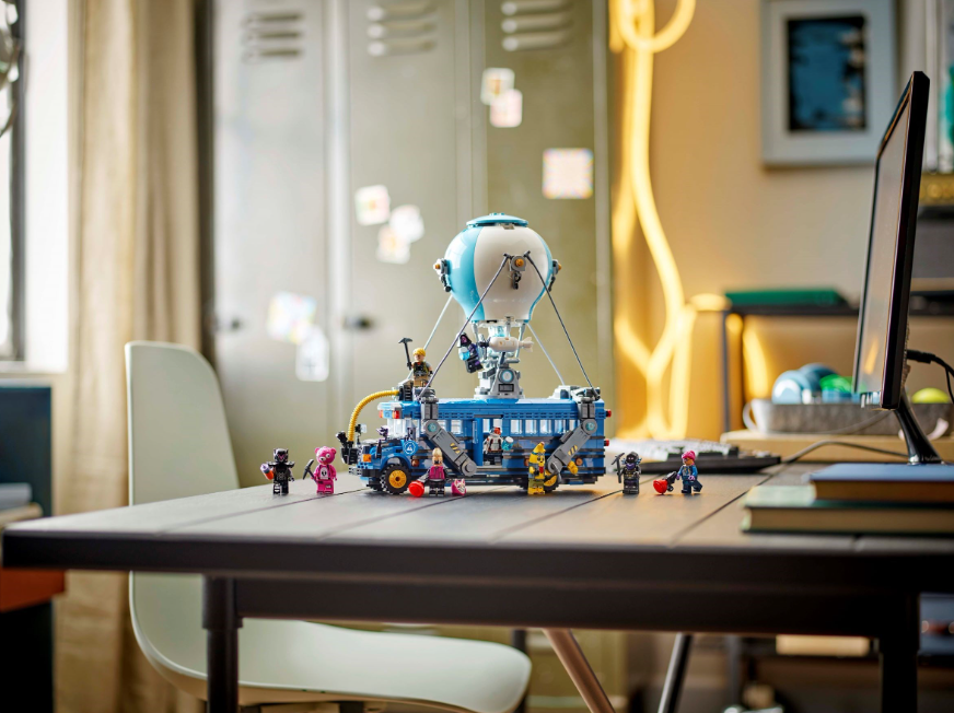 LEGO FORTNITE BATTLE BUS, 77073