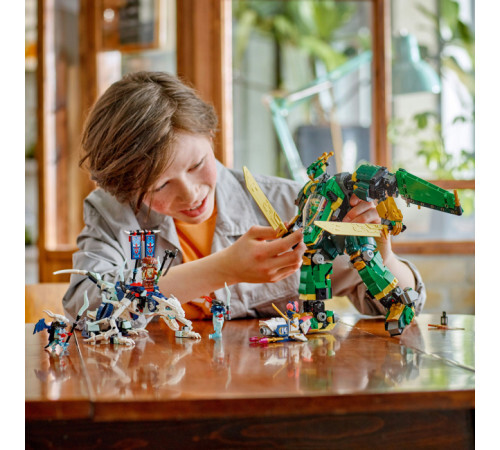 LEGO Ninjago Set Robotul Jet al lui Lloyd , 71845