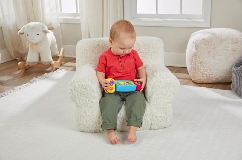 FISHER PRICE LAUGH&LEARN CONSOLA BEBE IN LIMBA ROMANA, MTHNL56