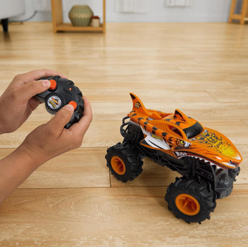 Монстр-трак Hot Wheels Sharks vs Dinos радиоуправляемая машинка Tiger Shark Climber, MTJFR39