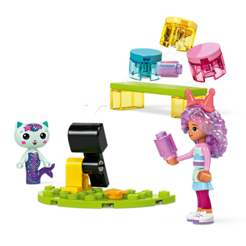 Constructor LEGO Gabby`s Dollhouse Sala de petreceri a lui Gabby 10797