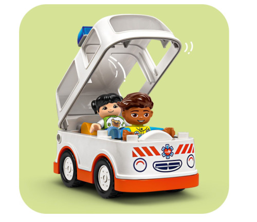 LEGO DUPLO Машина скорой помощи и водитель, 10447