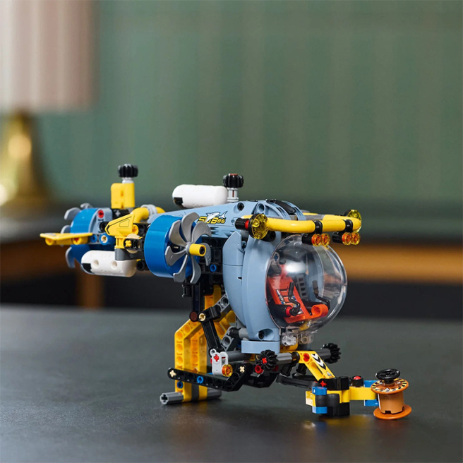 Конструктор LEGO Technic Глубоководная исследовательская подводная лодка 42201