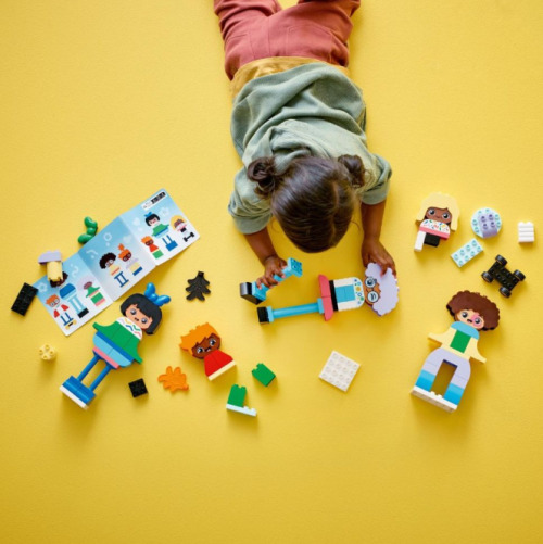 LEGO DUPLO: СТРОИМ ЛЮДЕЙ С СИЛЬНЫМИ ЭМОЦИЯМИ, 10423