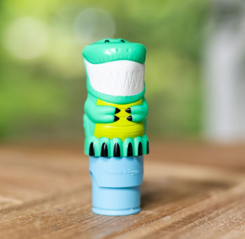 Melissa & Doug Набор для игр с наклейками и многоразовым штампиком «Динозавр», 6074899