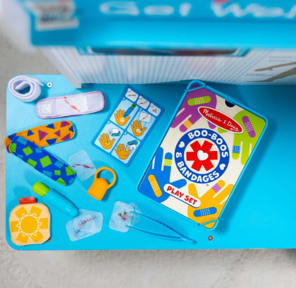Melissa & Doug Набор для игр «Аптечка первой помощи», 6074904