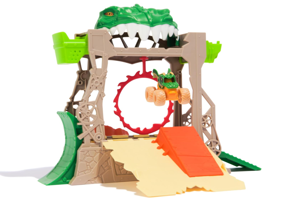 MONSTER JAM SET DRAGON DUNGEON OF DOOM, 6069758