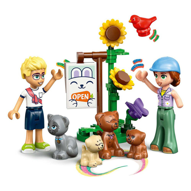 Конструктор LEGO Friends Ветклиника для лошадей и домашних животных 42651