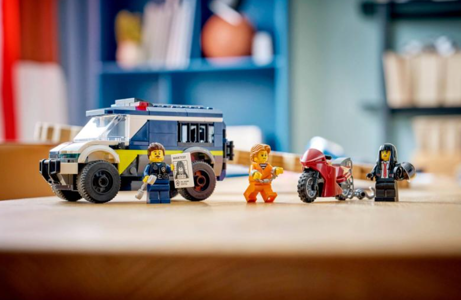 LEGO CITY DUBA PENTRU PRIZONIERI A POLITIEI, 60479