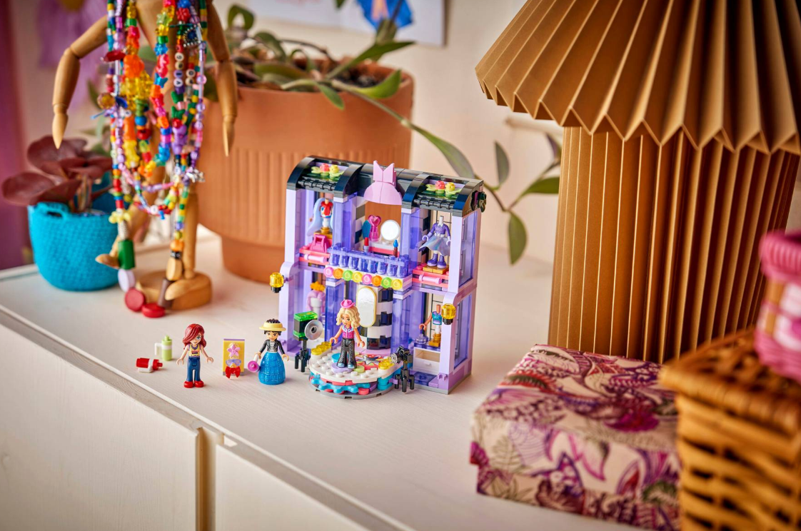 LEGO FRIENDS SHOW DE MODA IN ORASUL HEARTLAKE, 42685