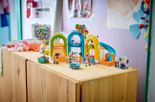 LEGO Friends Веселая крытая игровая площадка, 42686