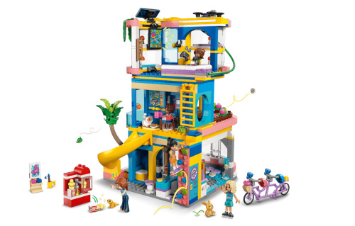 LEGO Friends Клуб друзей Хартлейк-Сити, 42689