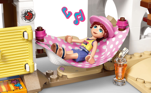 LEGO FRIENDS CASA PE PLAJA CU FOCI, 42699