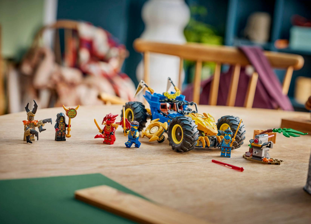 LEGO NINJAGO MASINA TRANSFORMABILA A LUI JAY, 71856