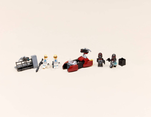 LEGO STAR WARS PACHET DE LUPTA ASEDIUL DE PE MANDALORE, 75449
