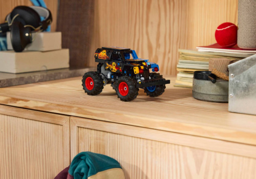 LEGO TECHNIC MONSTER JAM GRAVE DIGGER FOC SI GHEATA, 42219