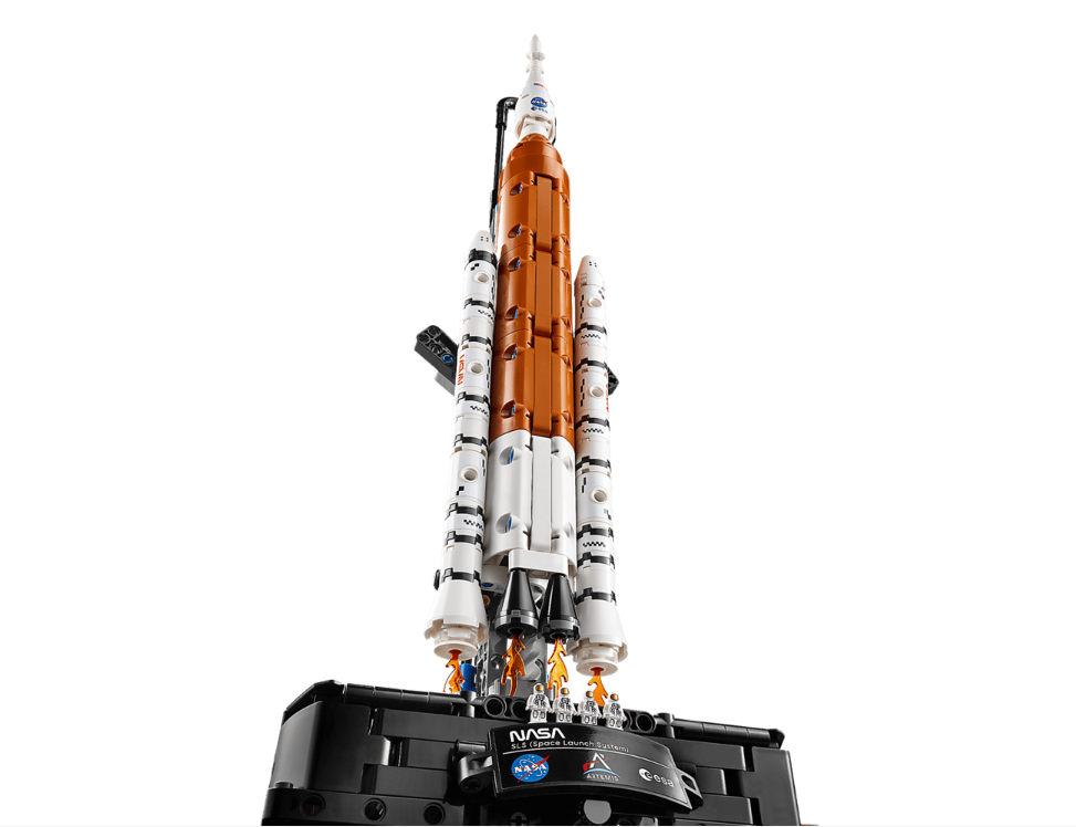 LEGO TECHNIC RACHETA SISTEMULUI DE LANSARE SPATIALA NASA ARTEMIS, 42221