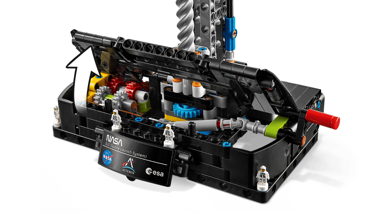 LEGO TECHNIC RACHETA SISTEMULUI DE LANSARE SPATIALA NASA ARTEMIS, 42221