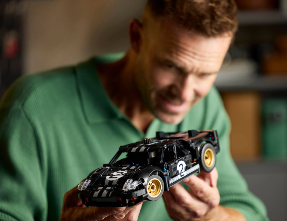 LEGO Technic Гоночный автомобиль Ford GT40 MKII 1966, 42223