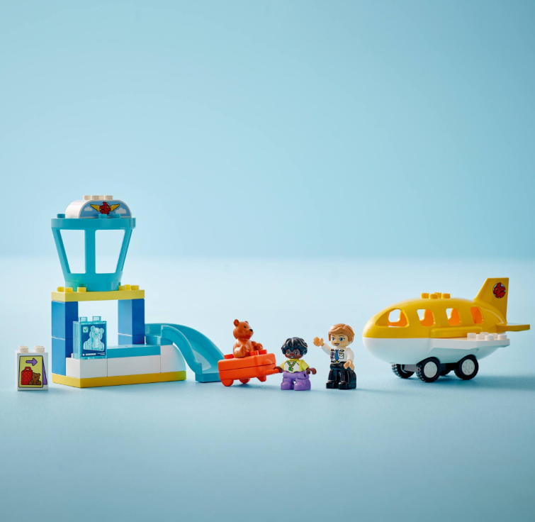 Lego Duplo Конструктор "Первый раз в аэропорту", LEGO10443