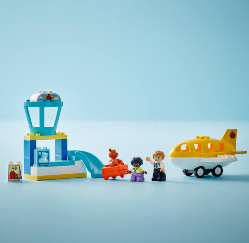 Lego Duplo Конструктор "Первый раз в аэропорту", LEGO10443