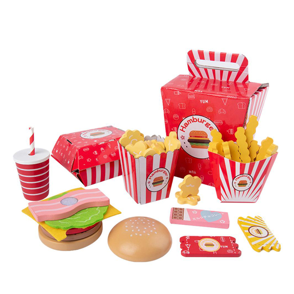 Set din lemn"McDonald"s"  S10B00