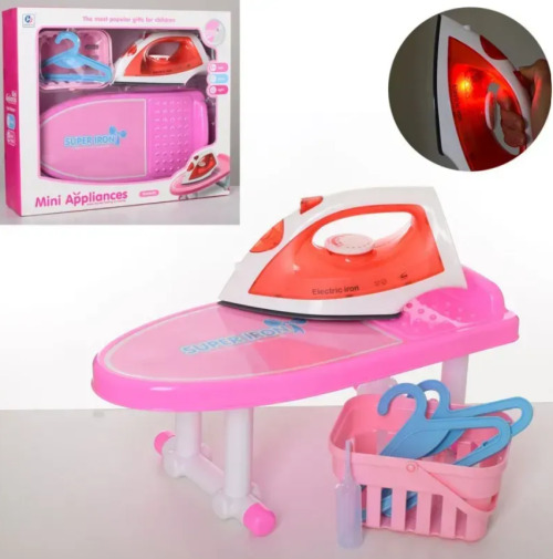 Игрушка Richi  утюг на батарейках  99831